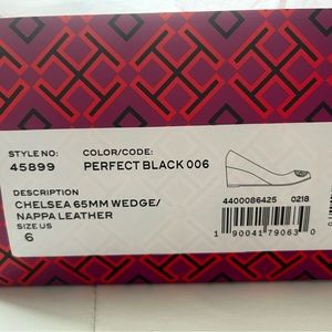 Tory Burch wedges size 6